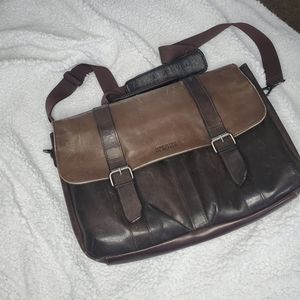 Kenneth Cole Reaction Leather messenger bag